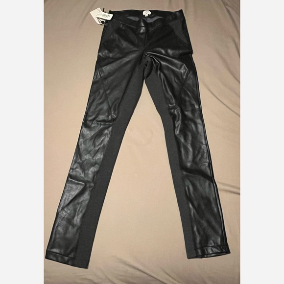 Aritzia Faux Leather Stretch Pants Size XS - Picture 1 of 2